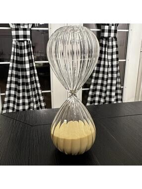 30 Minute Hourglass With Tan Sand and Line Detail 8” EUC